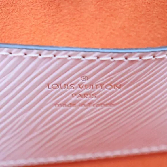 Louis Vuitton Twist MM Patches Epi Leather Crossbody Bag Pink - Picture 12 of 13